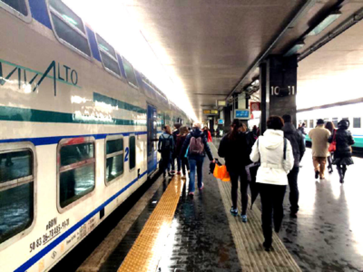Guasto alla stazione di Marechiaro: torna regolare la circolazione dei treni sulla Roma-Nettuno. - 