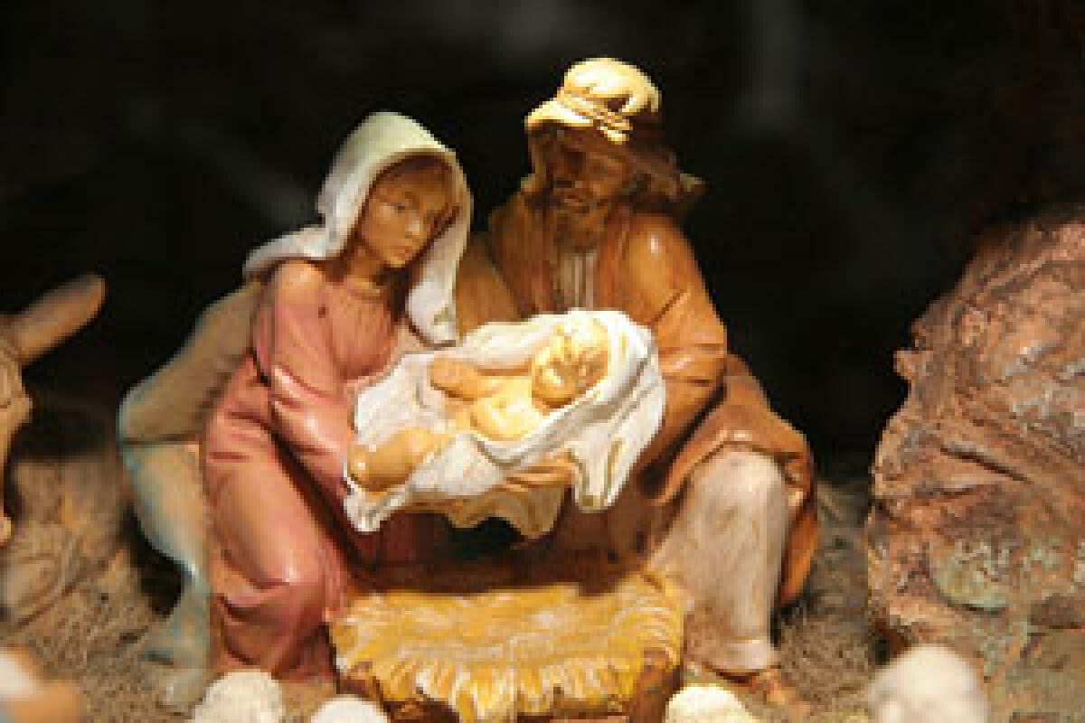 Aprilia - A piedi per il centro alla scoperta dei presepi della città insieme a Montagna Libera - 