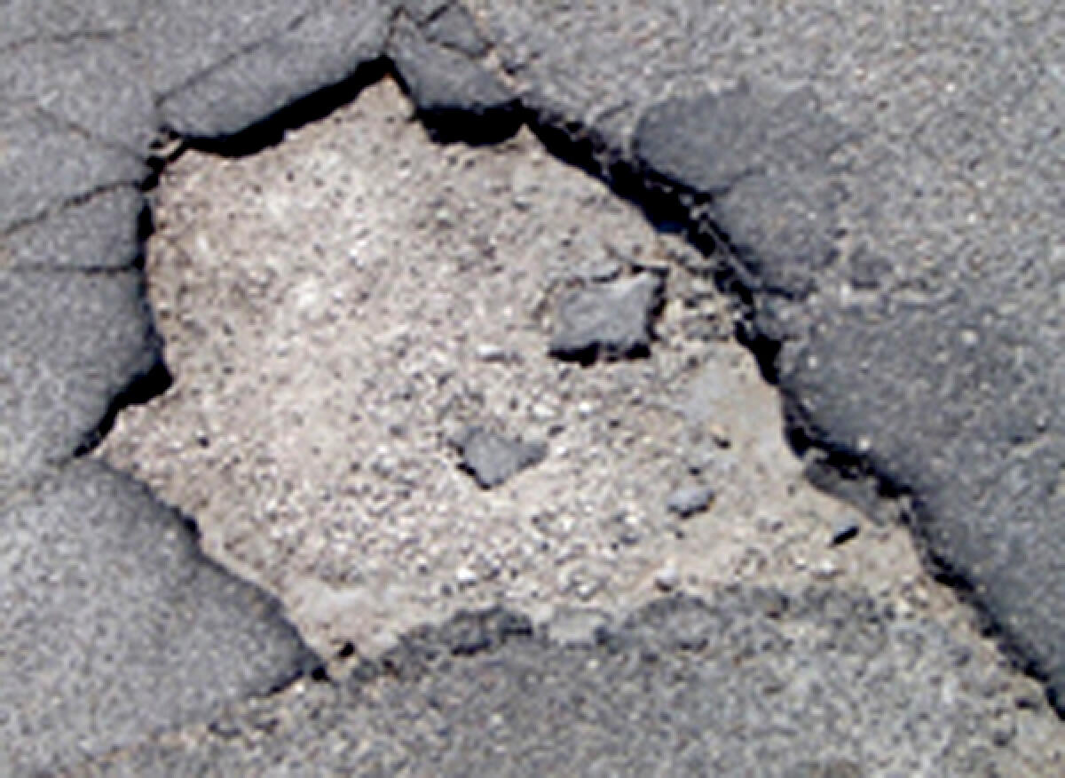 Ardea, polemica social sugli interventi alle strade: "Lavori da campagna elettorale" - 