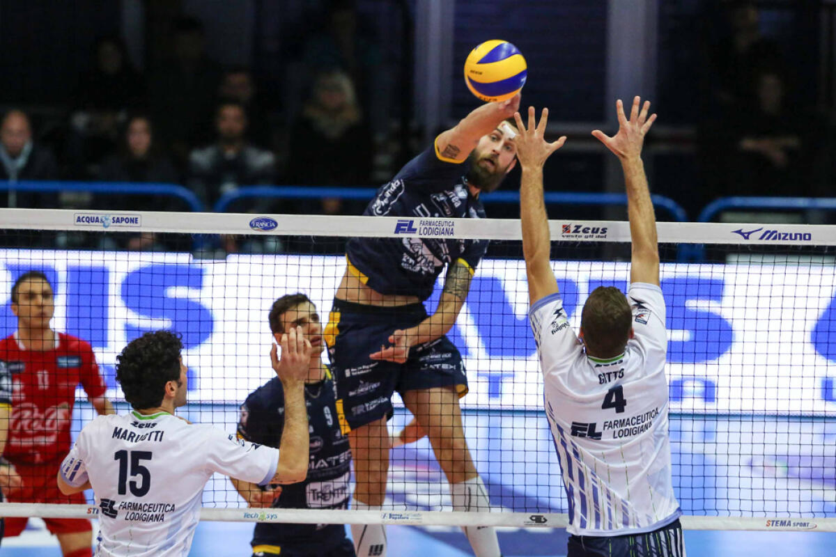 Pallavolo maschile A1 – La Top Volley Latina strappa un punto al Modena - 