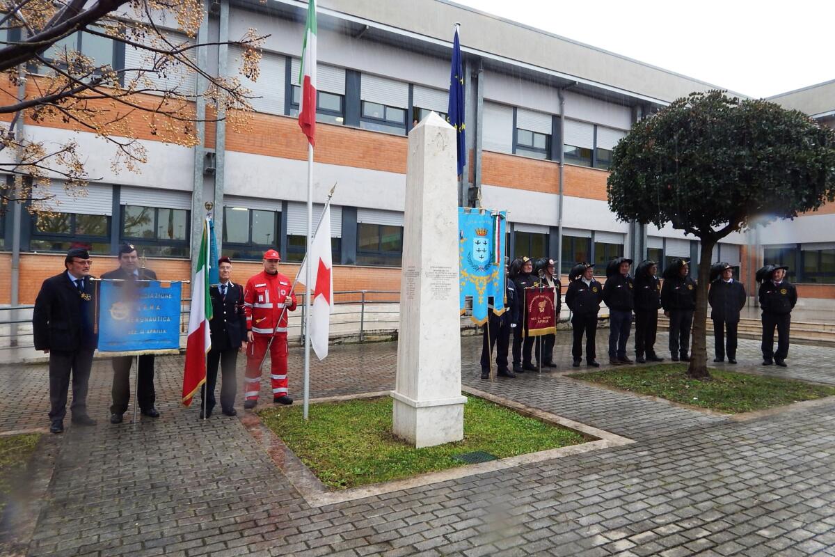 Aprilia - 73esimo dello Sbarco Alleato: commemorazione dei Caduti con gli studenti  del Meucci-Rosselli. - 