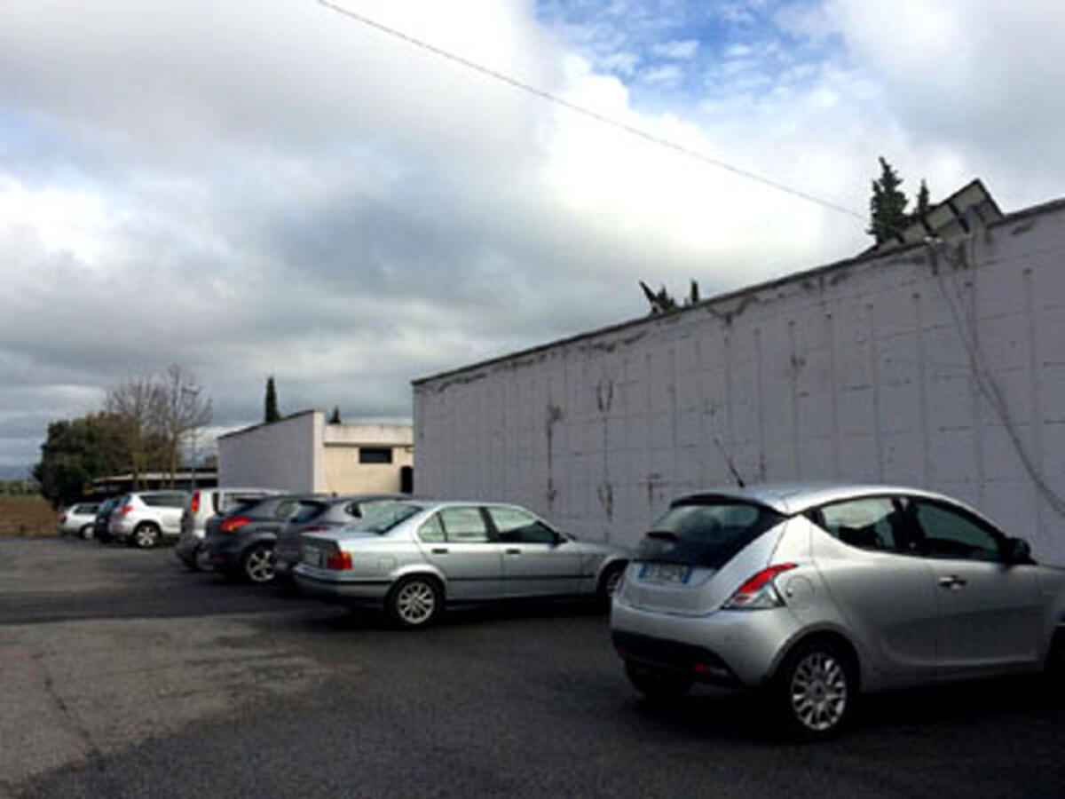 Loculi liberi al cimitero di via Strampelli ad Ardea - 