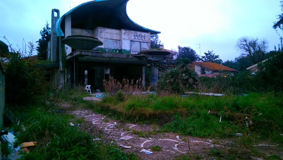 Intervenire per recuperare il rudere di via del Tridente a Lavinio - 