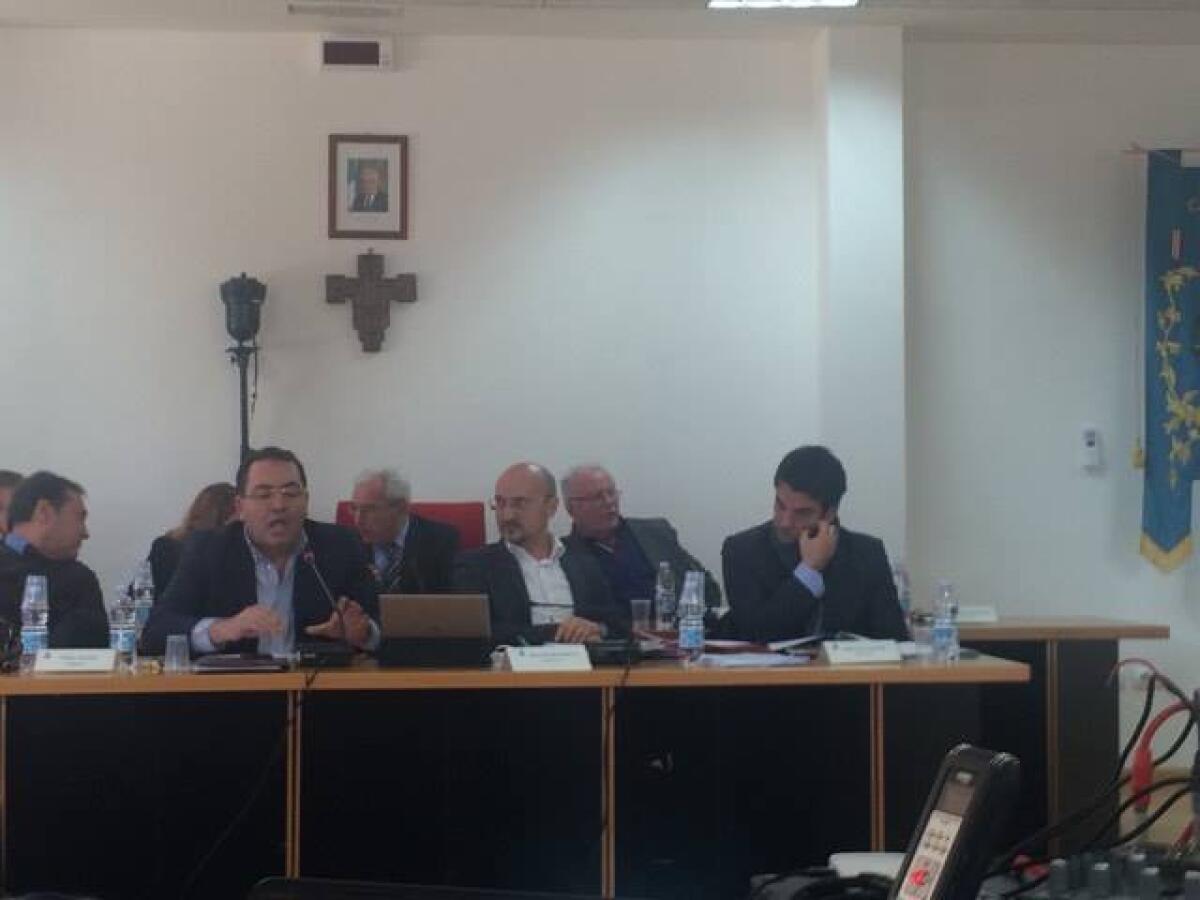 Aprilia Multiservizi. L'opposizione chiede un dietro front, ma la maggioranza decide: "Verrà smantellata". - 