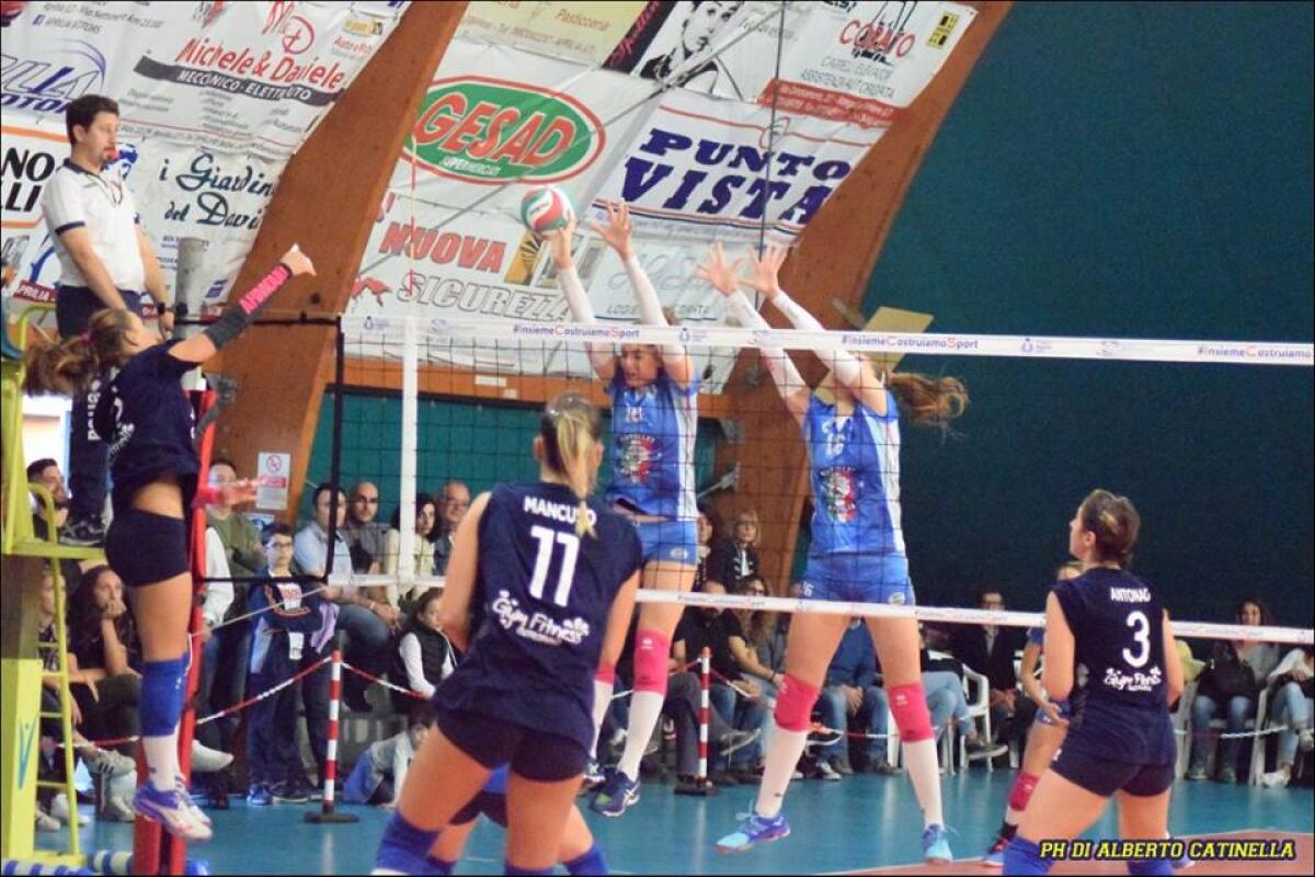 Pallavolo femminile B1 - Concreta e paziente, la Giovolley Aprilia espugna Cutrofiano - 