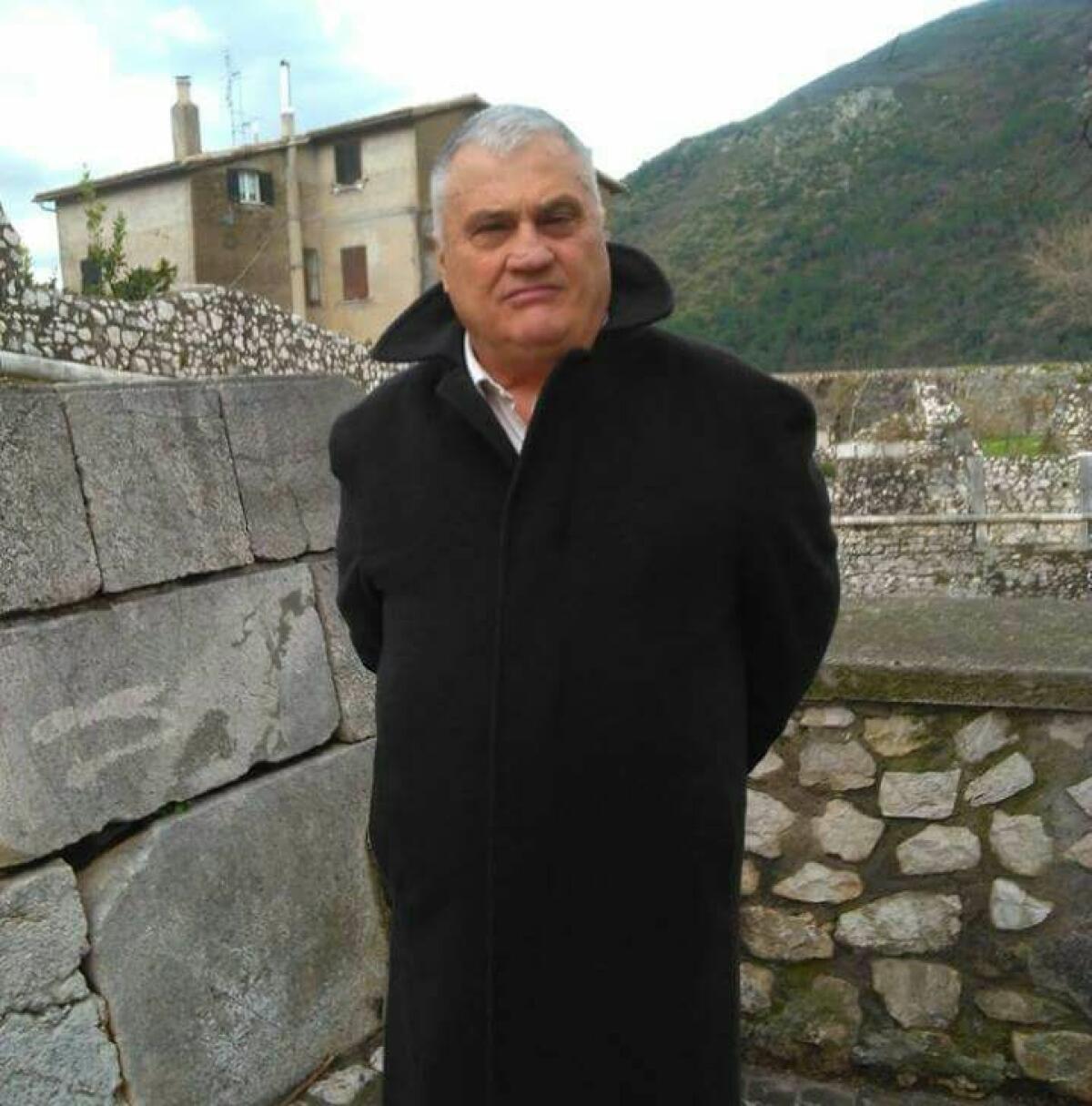 E' di Velletri l'uomo più laureato del mondo: Luciano Baietti consegue la sua 15esima laurea. - 