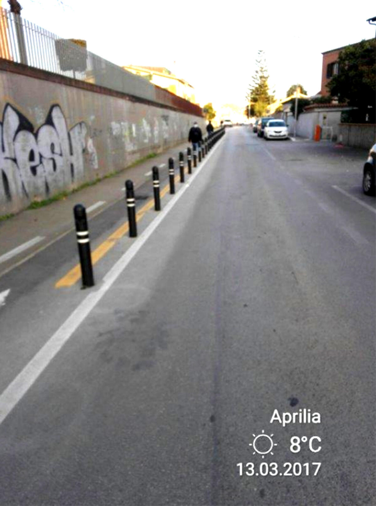 Pista ciclabile ad Aprilia, i Grillini: “ad un anno e mezzo dal collaudo 62 paletti da sostituire”. - 