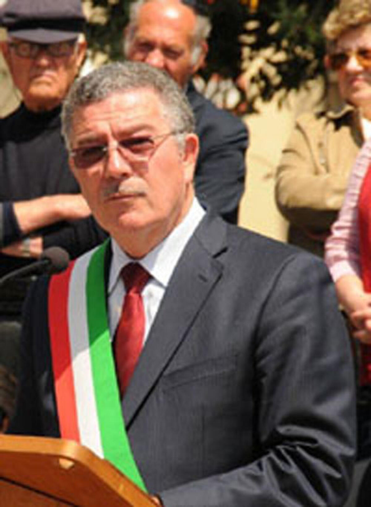 Ombre sull'appalto mensa ad Anzio, il sindaco: "Solo falsità sulla nostra città" - 