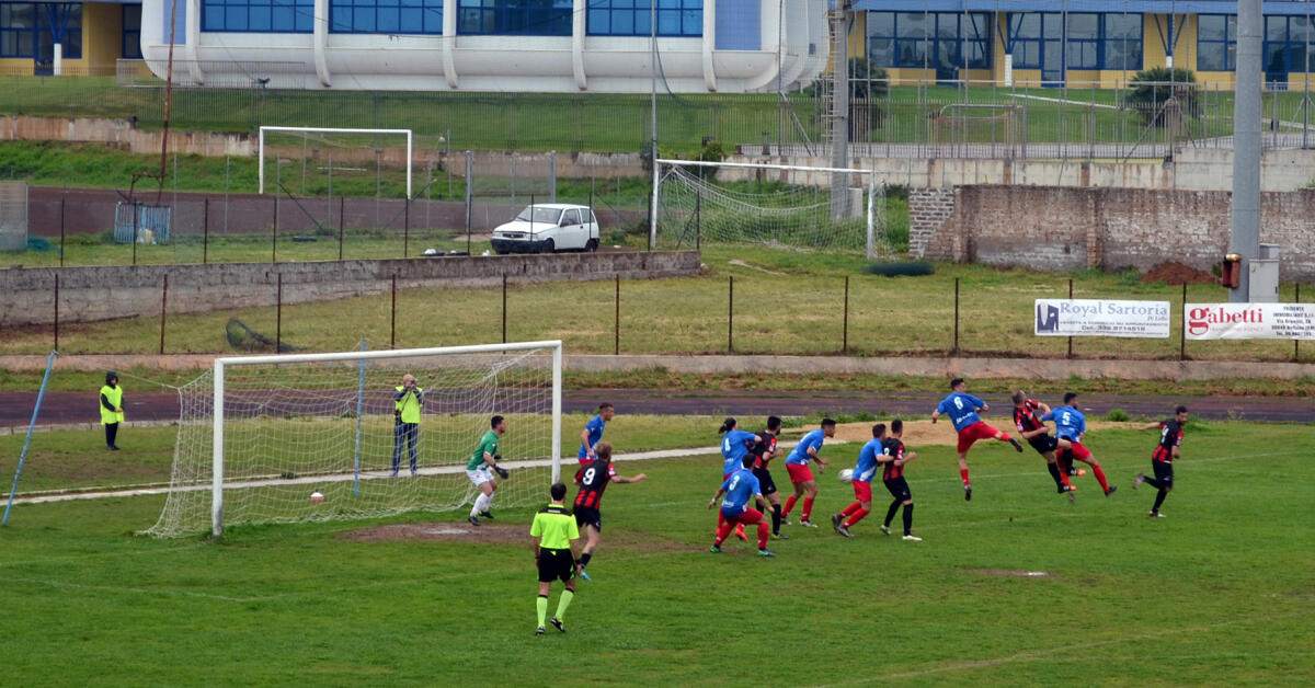 Calcio - Serie D - La Nocerina batte Anzio 1-0 - 