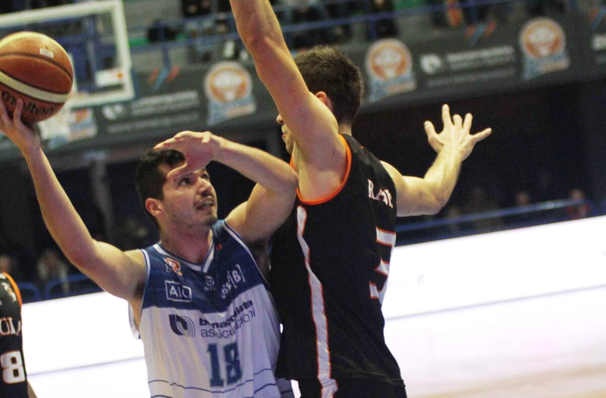 Basket serie A2 maschile: Latina affronta nell'anticipo di questa sera la Viola Reggio Calabria. - 