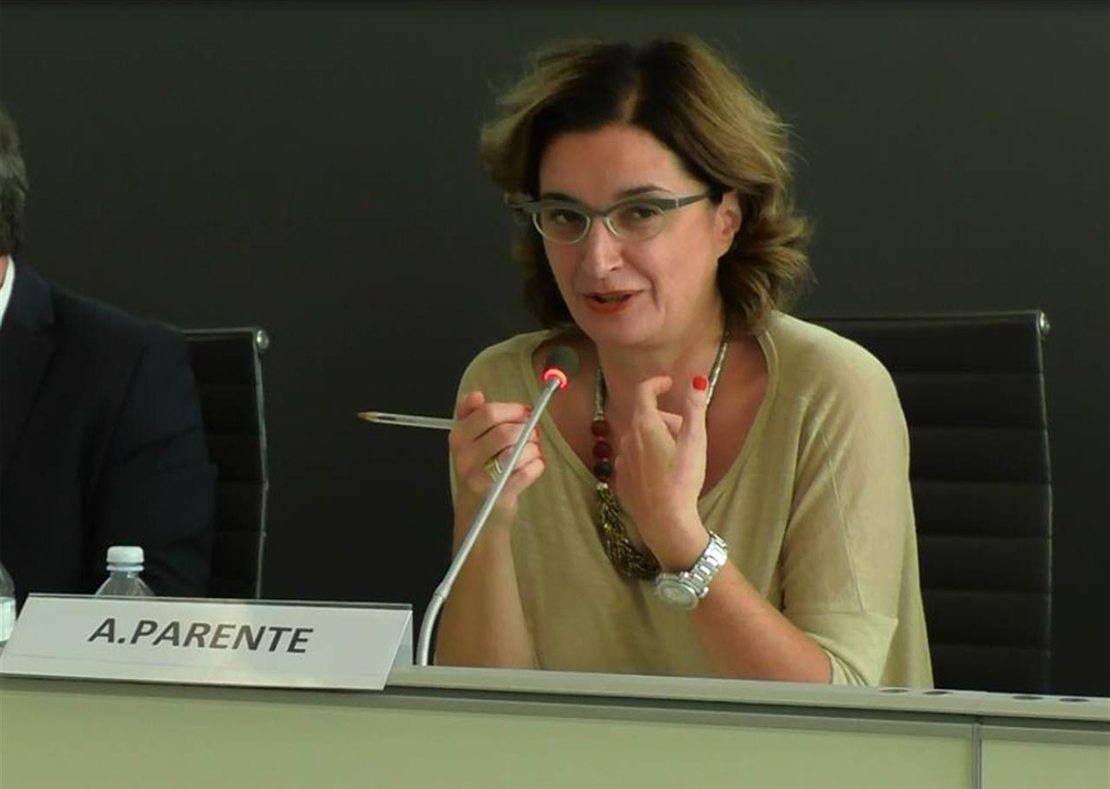 la Senatrice Anna Maria Parente