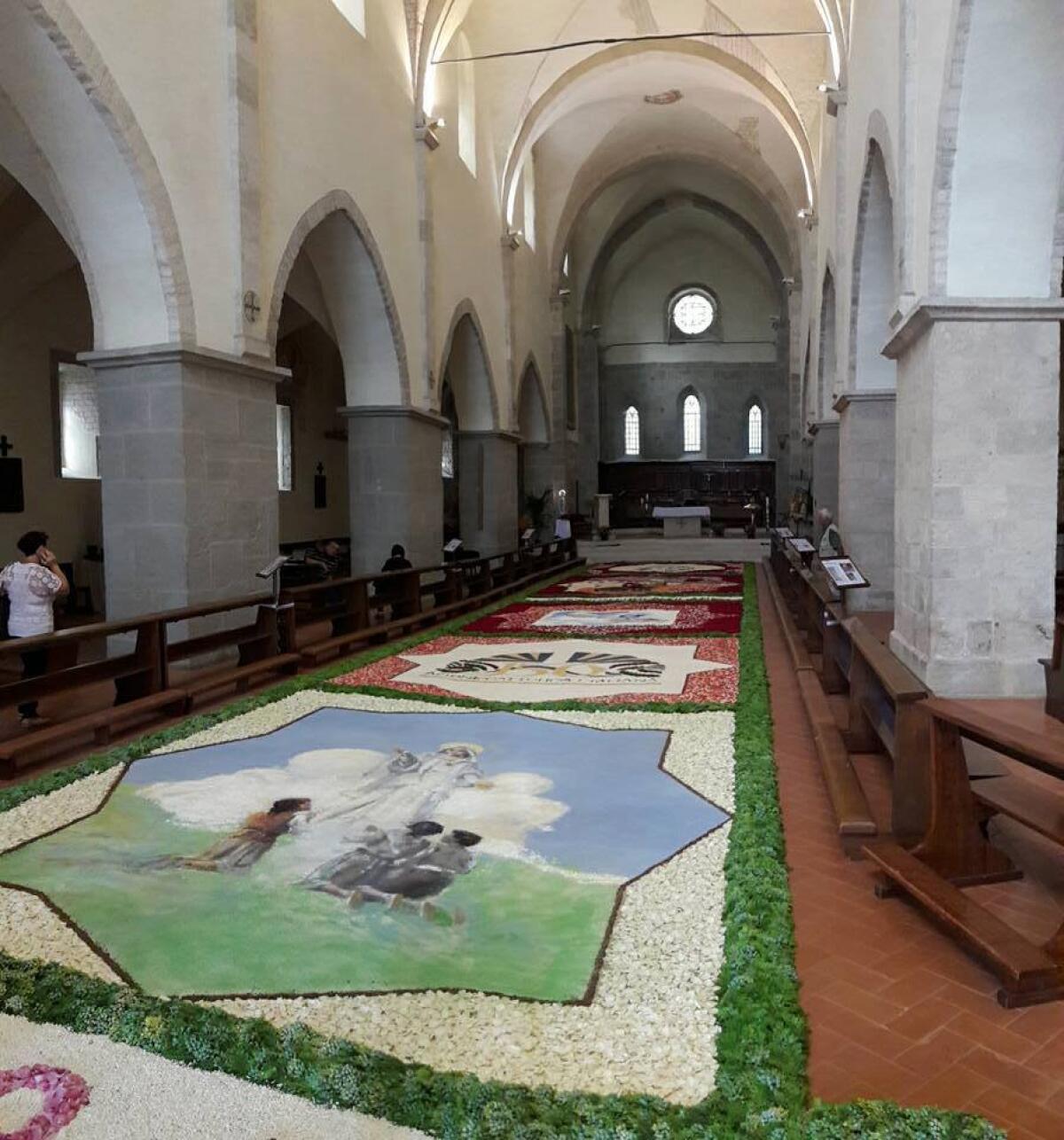 Infiorata all'abbazia di Valvisciolo, sarà esposta fino a domani - 