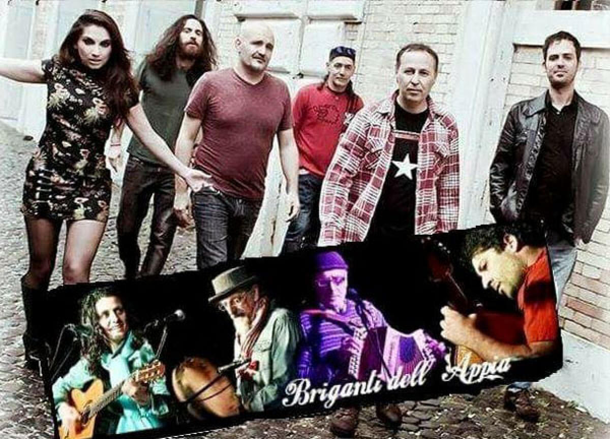 Questa sera Enrico Capuano in concerto a Gaeta con il suo gruppo “Tammurriata Rock”. - 