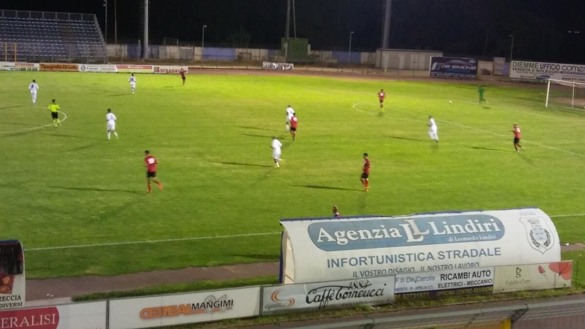 Calcio - Aprilia, l'amichevole con il Racing Fondi finisce 2-0 - 