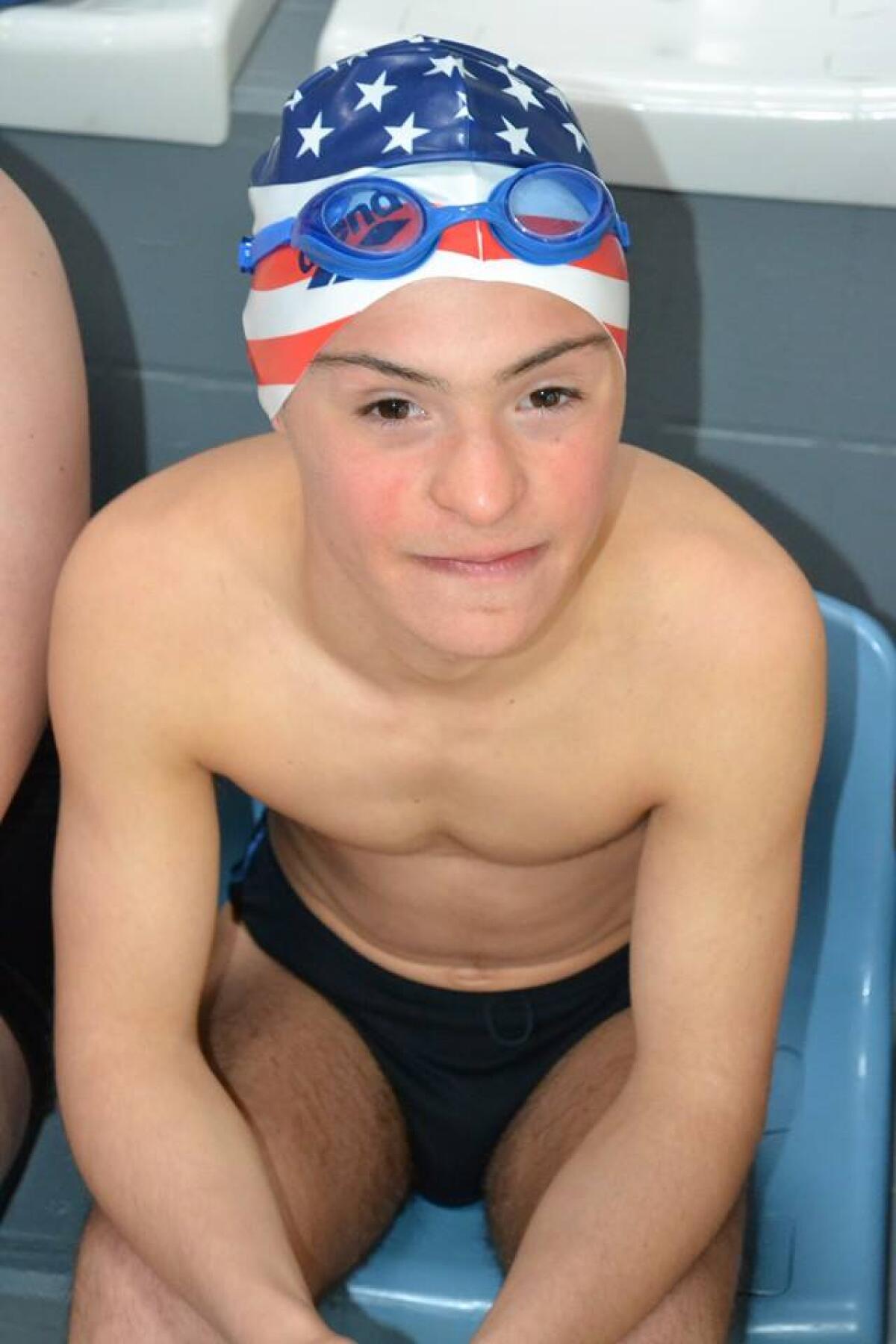 Salva una bimba in mare. Il Prefetto di Latina si congratula con Valerio Catoia - 