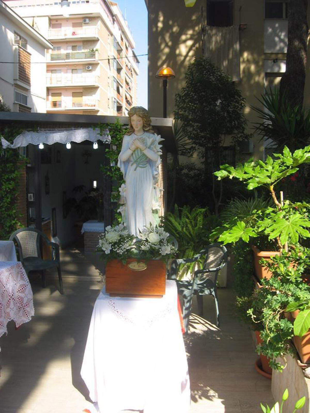 Oggi si celebra Santa Maria Goretti: ad Aprilia una messa nella pinetina di via degli Oleandri. - 