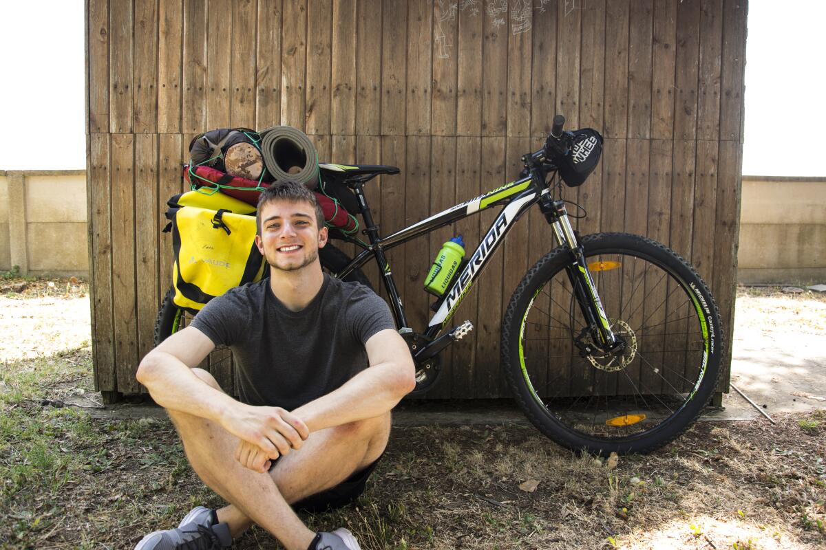 Tutti i raggi d'Islanda, l'avventura in bici di un 20enne di Ariccia - 
