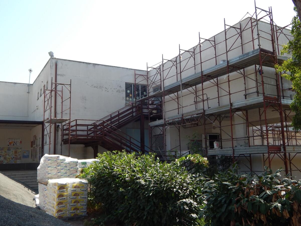 Aprilia - Interventi di messa in sicurezza nelle scuole Grazia Deledda e Montarelli - 