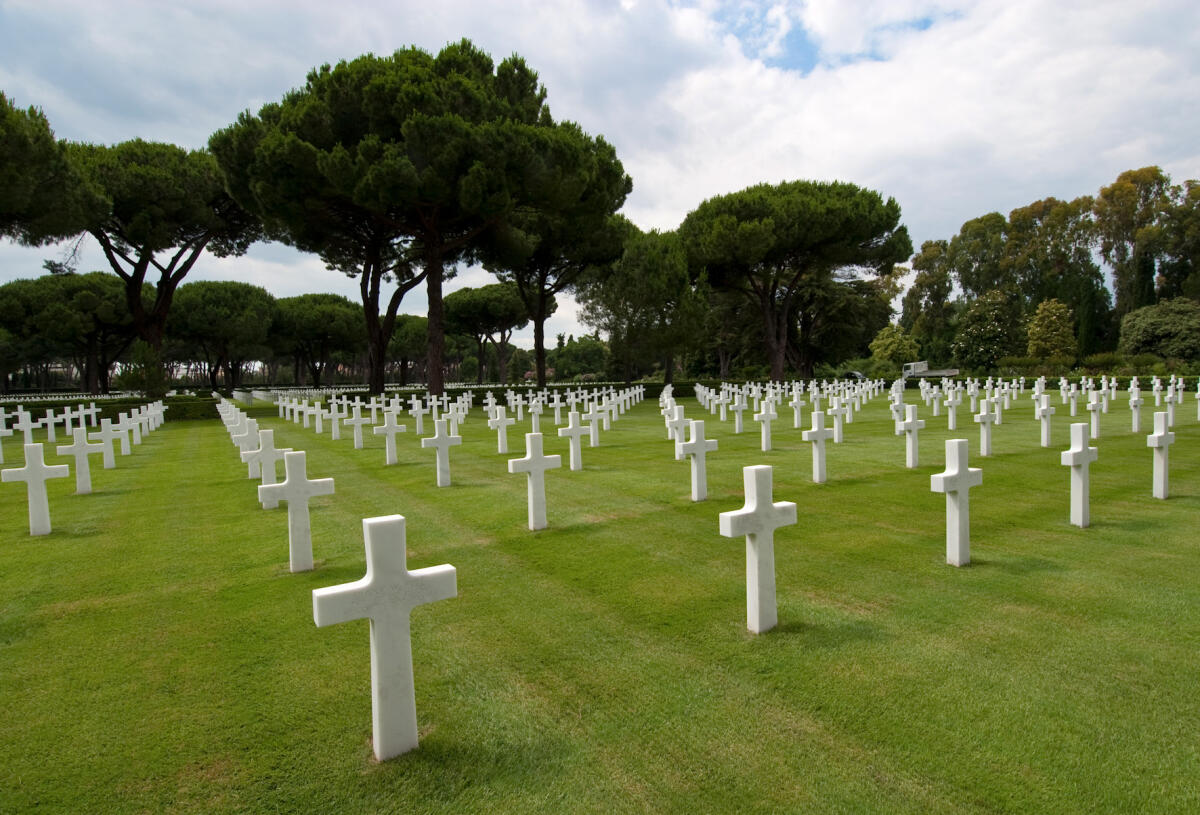 Annuncio di lavoro presso il Cimitero Americano di Nettuno - 