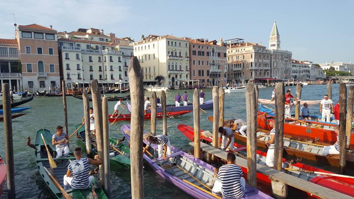 La Città di Nettuno alla Regata Storica di Venezia con il team di "Voga Veneta". - 