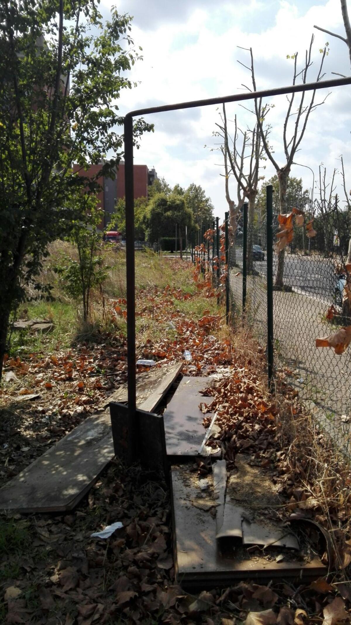 “Degrado e abbandono al quartiere Toscanini di Aprilia: la denuncia dei “Giovani per il Cambiamento”. - 