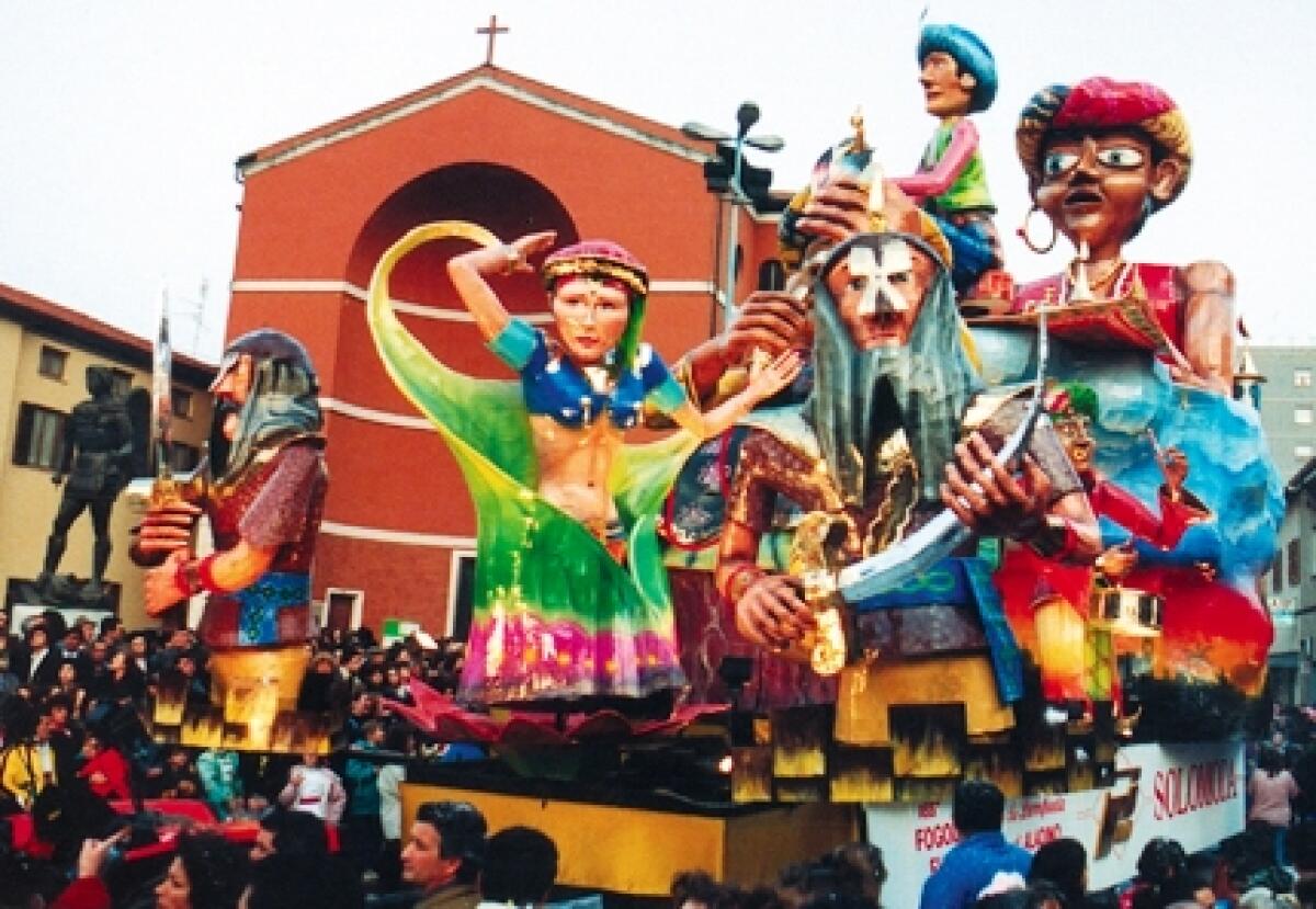 Il Carnevale di Aprilia compie 50 anni, presentata l'edizione 2018 - 