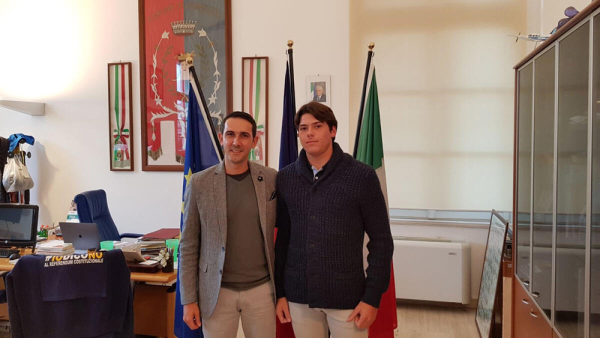 POMEZIA - Il sindaco Fucci incontra il giovane velista Andrea Balzer della Lega Navale Italiana. - 