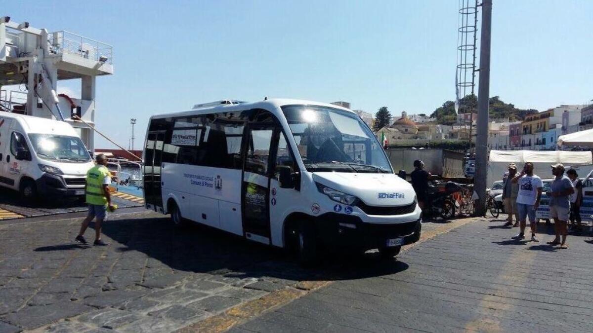 Potenziato il servizio di trasporto pubblico a Ponza - 