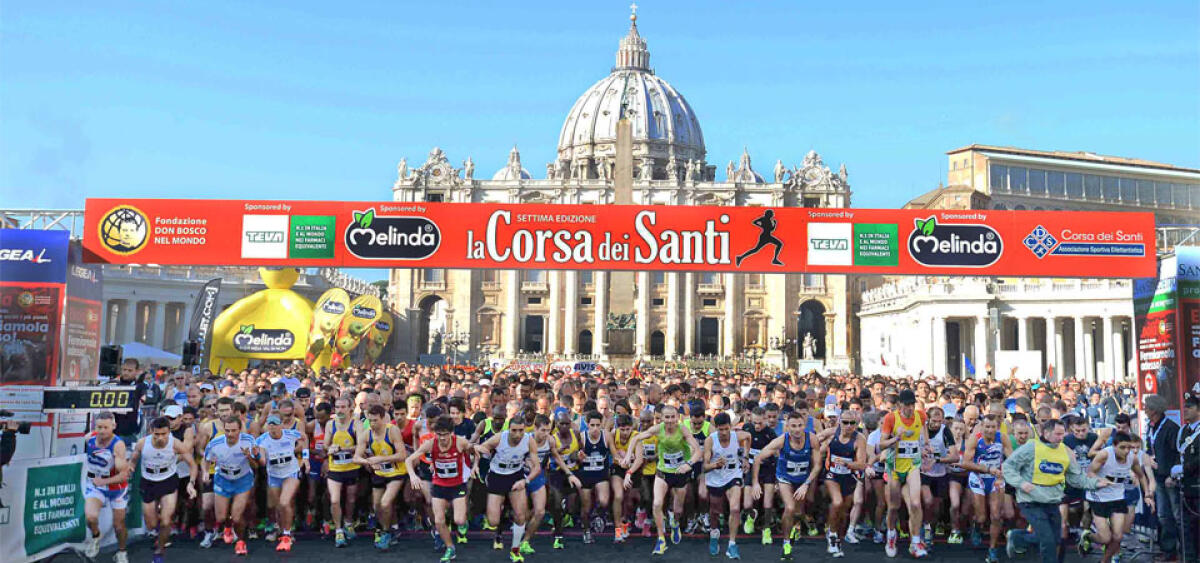 La Podistica Aprilia a Roma per “La Corsa dei Santi”. - 