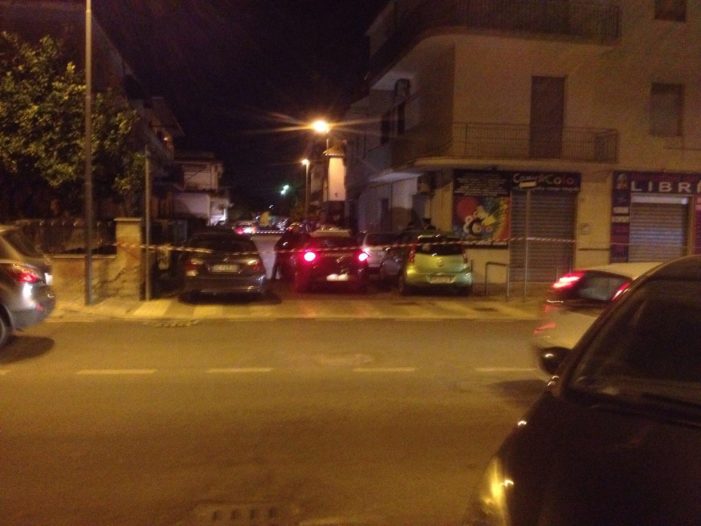 Il luogo del delitto in via Mazzini ad Aprilia