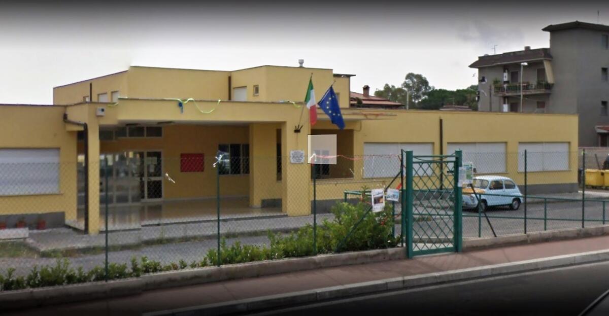 APRILIA - Infiltrazioni di acqua nel tetto della mensa della scuola elementare "Lanza" di Campo di Carne. - 