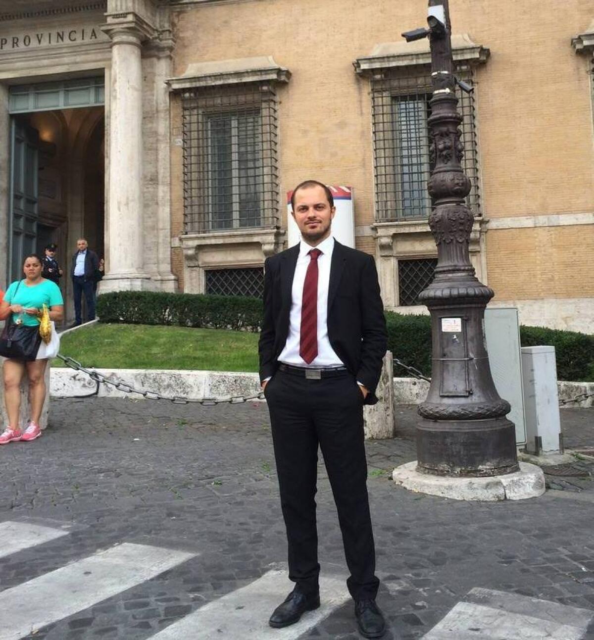 Lettere di minacce e pneumatici squarciati, preso di mira consigliere comunale di Velletri - 