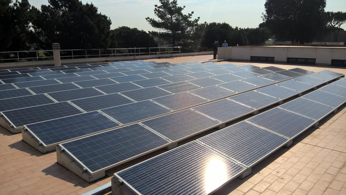 Scuola dell’Infanzia in via Dalla Chiesa a Torvaianica, installato l’impianto fotovoltaico - 