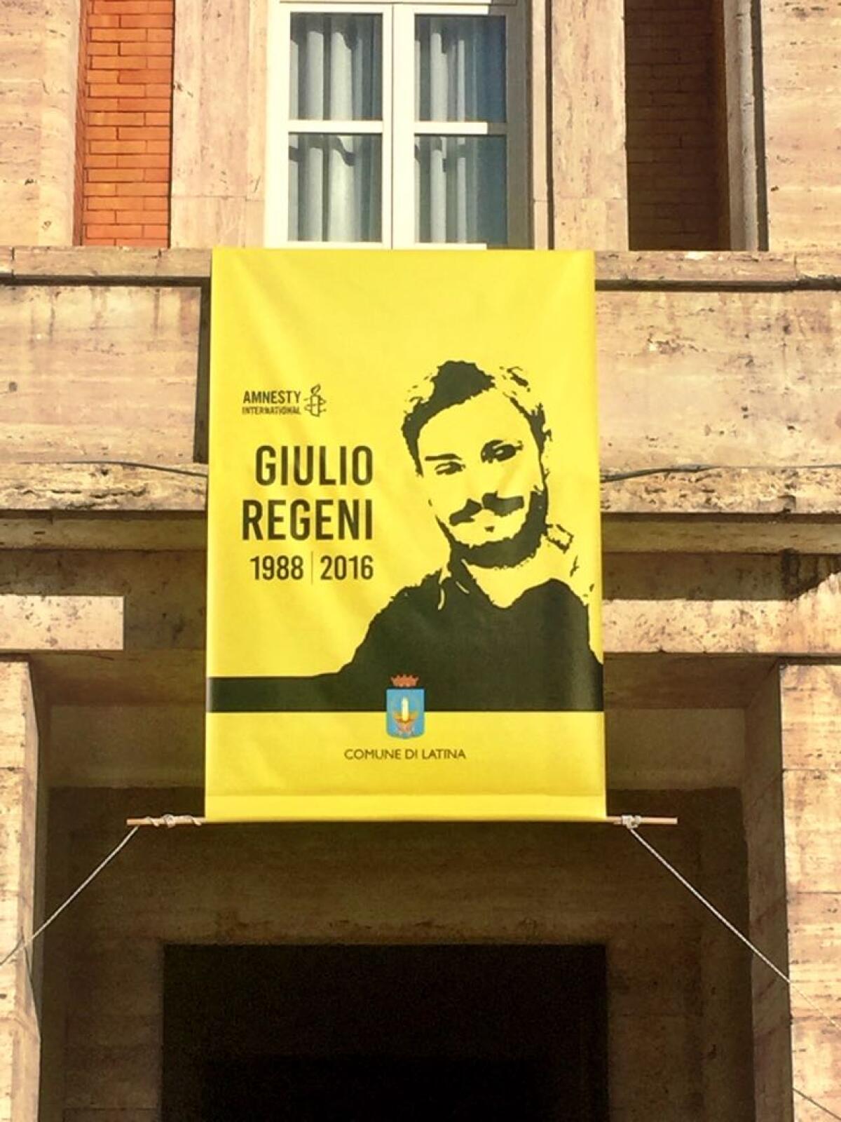 Giulio Regeni, stendardo sul Palazzo civico di Latina per ricordare - 