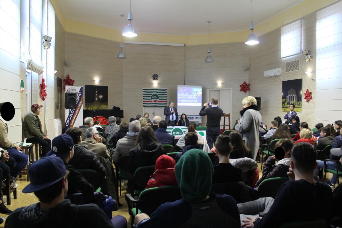 La Befana solidale della Cisl di Latina regala un sorriso a 50 ragazzi. - 