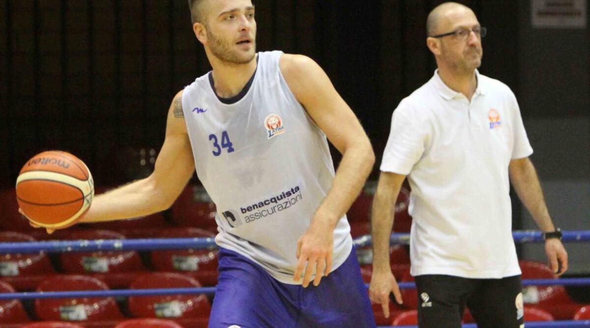 Basket A2 maschile: sosta per la Latina Basket, Alex Ranuzzi si allena con la squadra. - 