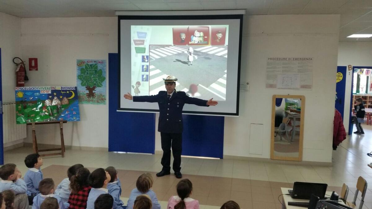 Educazione stradale alla scuola Leda di Aprilia: "Importante formare bimbi consapevoli" - 