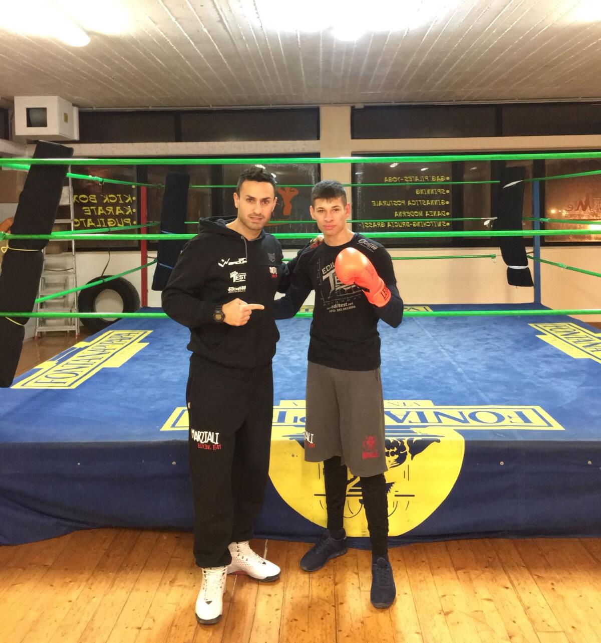 L’atleta apriliano Andrea Schettino alle semifinali dei campionati regionali di boxe. - 