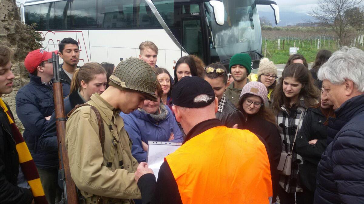 Gli studenti della Loyola University of Chicago a Cisterna per conoscere le tappe dello Sbarco - 