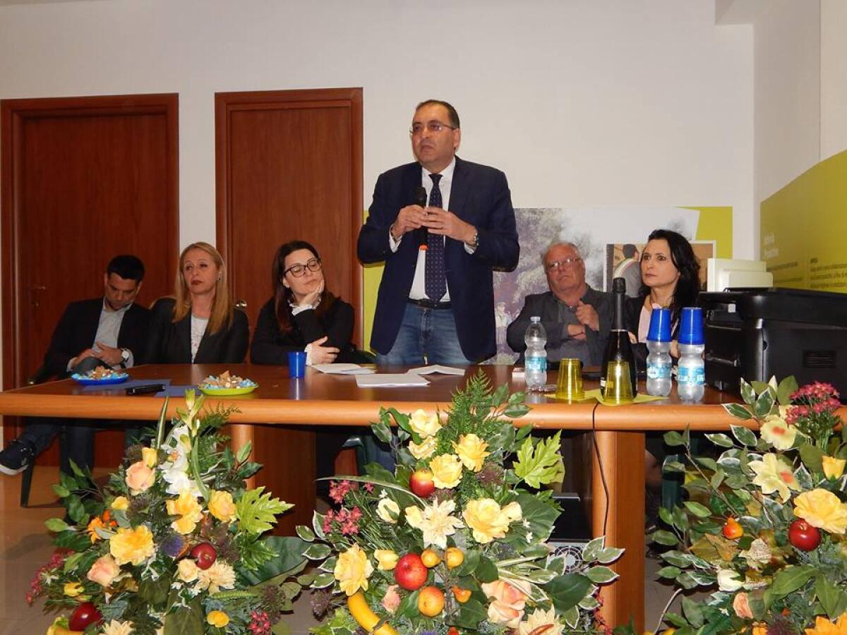 Aprilia - Point elettorale in via Goito per il sindaco Terra, inaugurazione senza il Terzo Polo - 