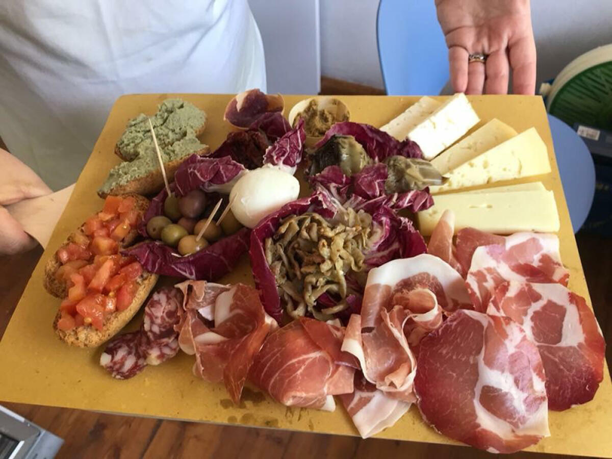 I prodotti pontini nel cuore dell’Oasi di Ninfa: apre un punto ristoro. - 