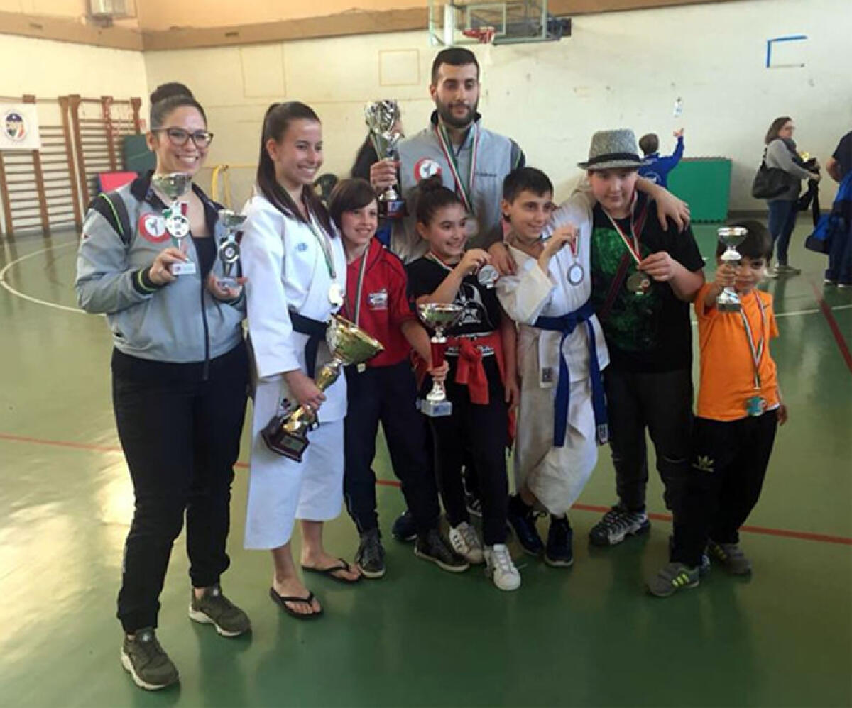 Centro Sportivo Aprilia Settore Karate: i giovani in bella evidenza. - 