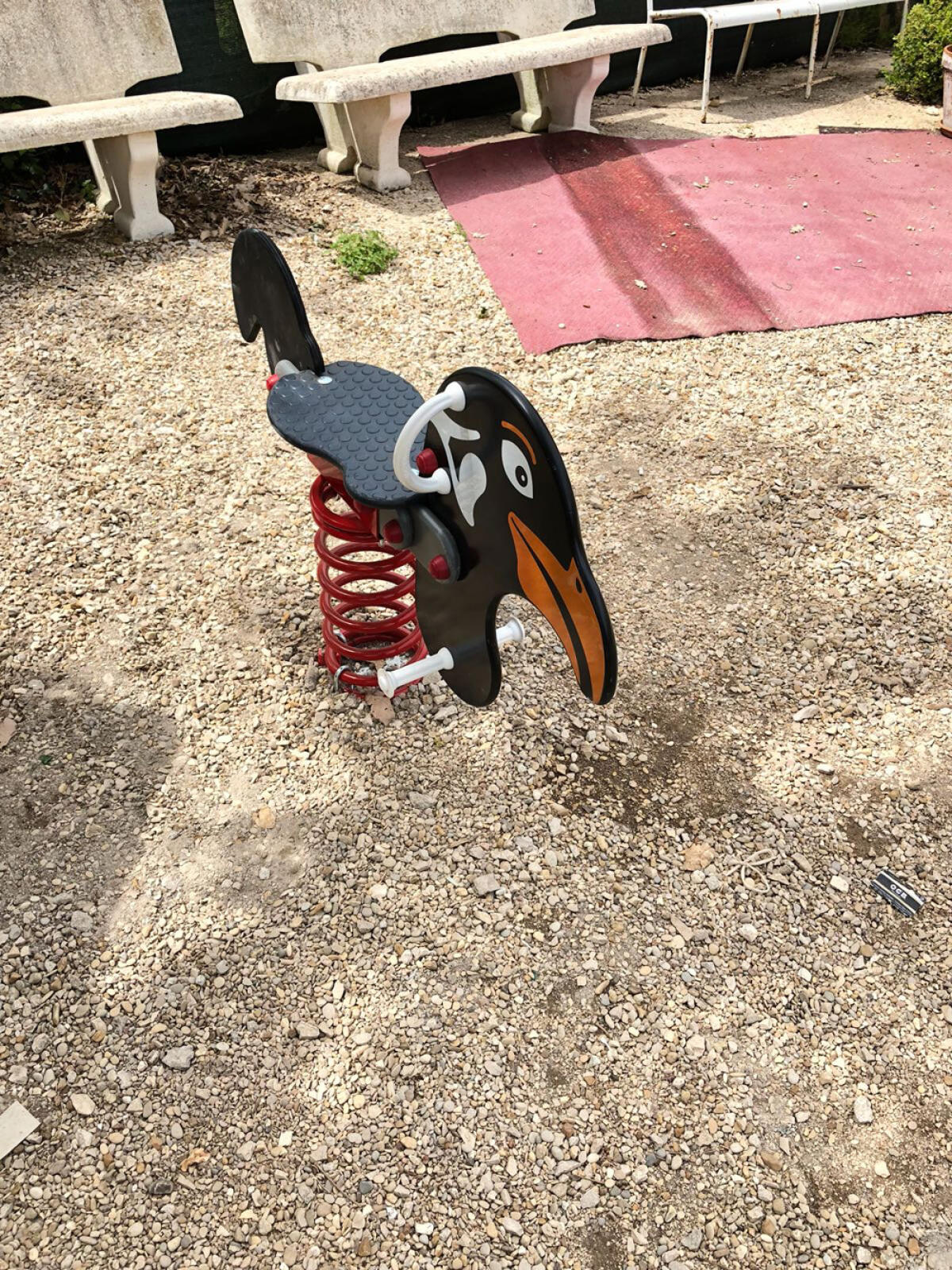 Nuovi giochi per bambini grazie ai fondi raccolti dall’associazione “Il Mercatino di Aprilia" - 