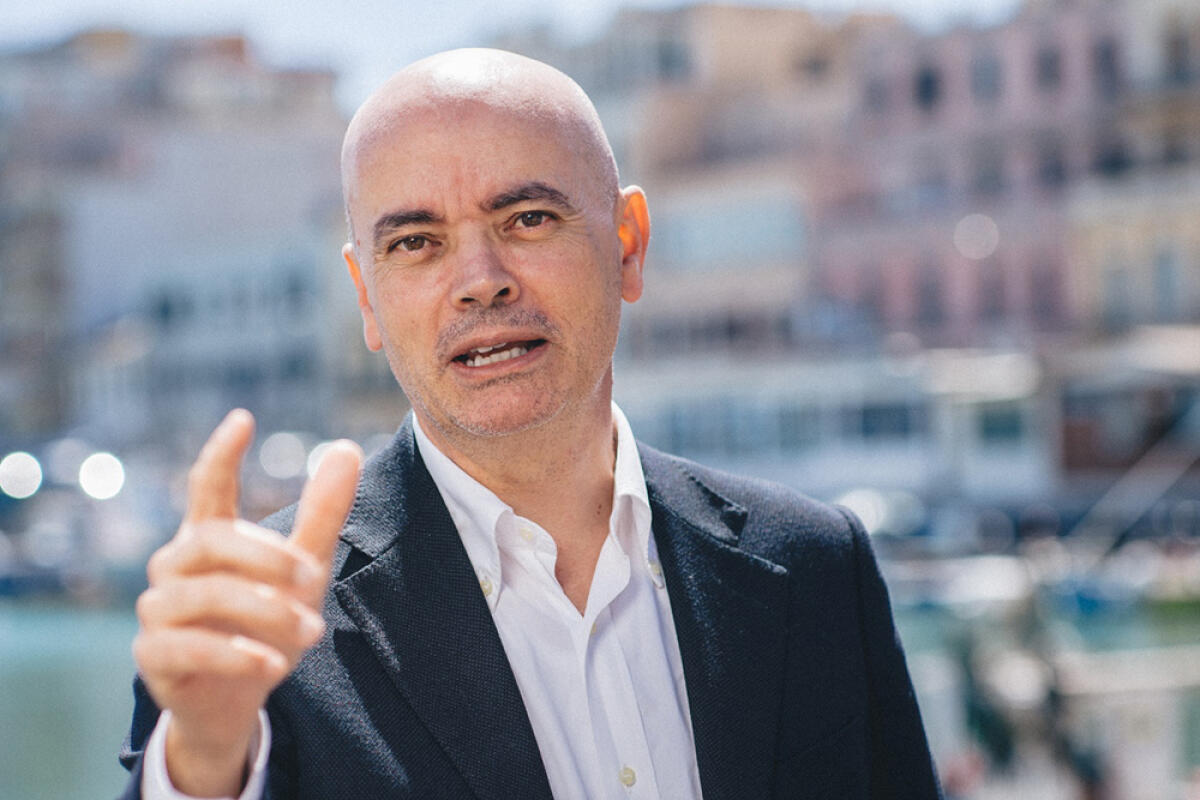 Scritte fasciste contro Del Giaccio e Spallotta: lo sdegno dei candidati - 