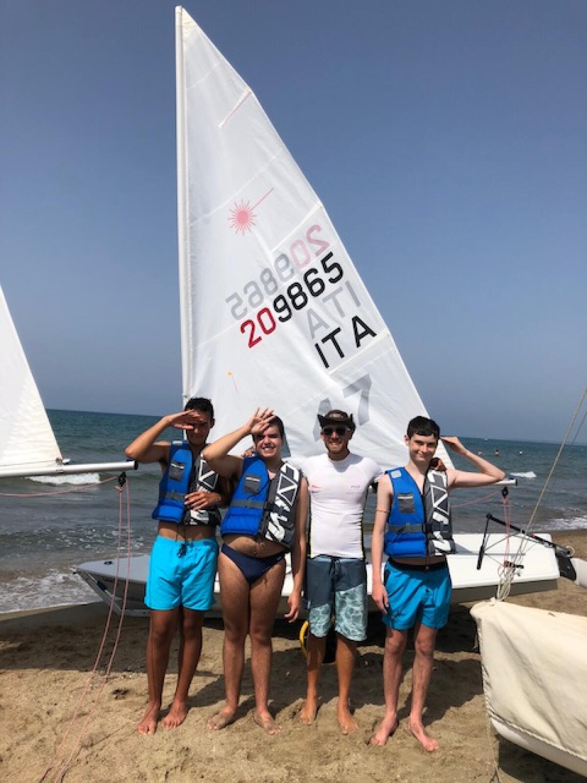 Prosegue con entusiasmo il corso di vela per ragazzi con l'Aprilia Multiservizi - 