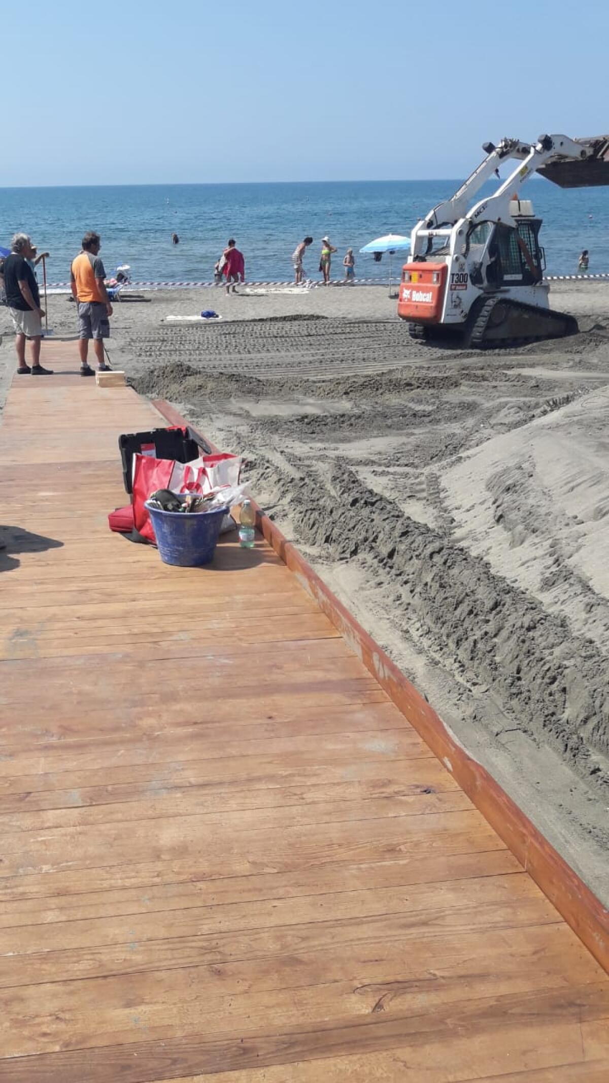 Latina, in arrivo 5 passerelle per la discesa al mare dei disabili - 