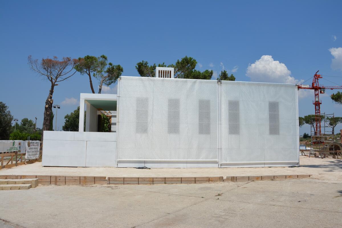 Il sindaco di Pomezia visita il prototipo di casa solare dell'Università La Sapienza - 