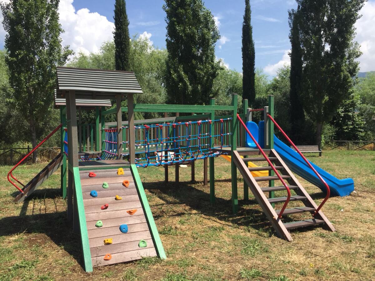 Nuovi arredi ecologici e “Made in Italy” per il Parco Gaia di Sermoneta - 