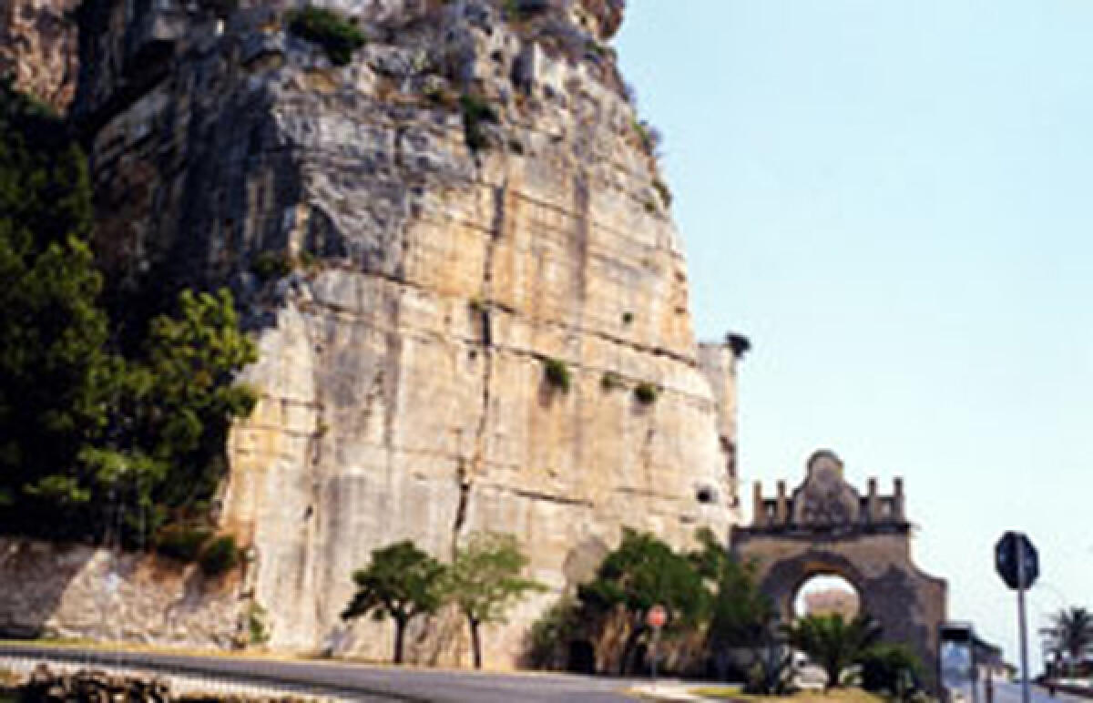 Al lavoro giorno e notte per la riapertura del ponte Anxur - 
