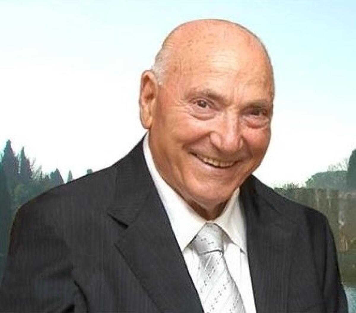 10 anni dalla morte del cavaliere Nicola Merolla di Cisterna, il ricordo - 